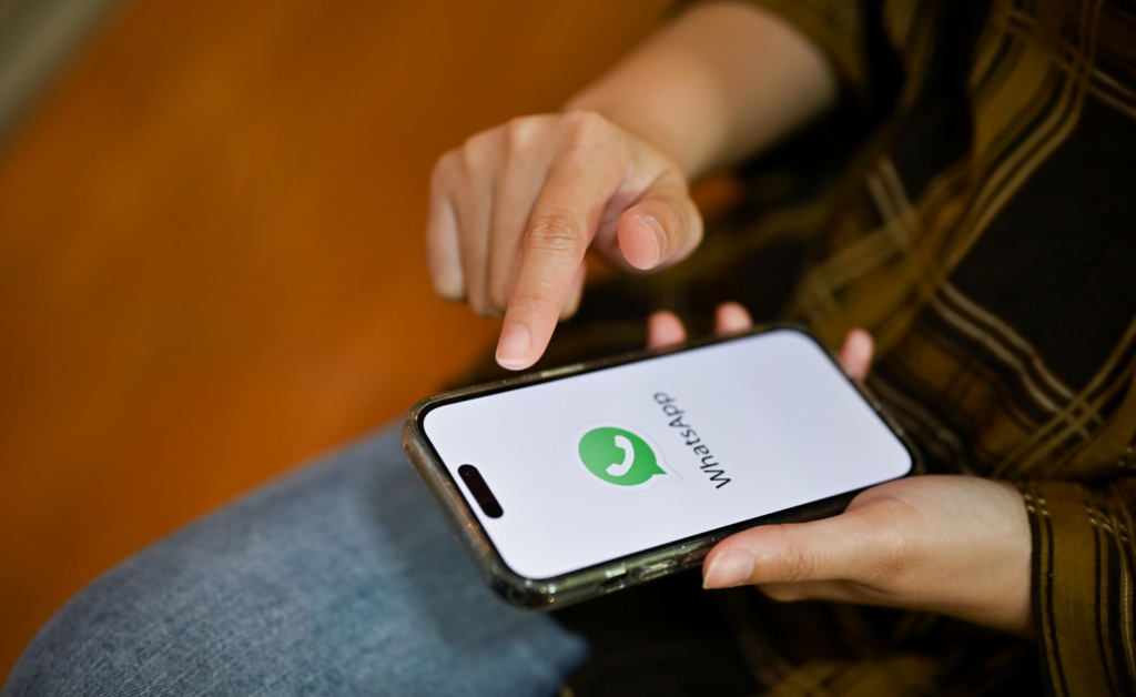 WhatsApp hackeado