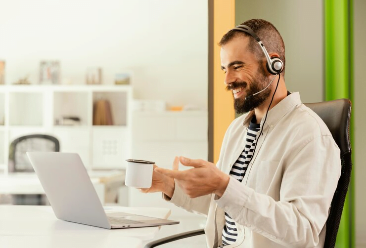 Trabalhar de assistente virtual