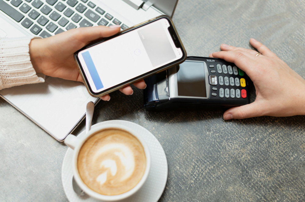 Como pagar por aproximação com o celular