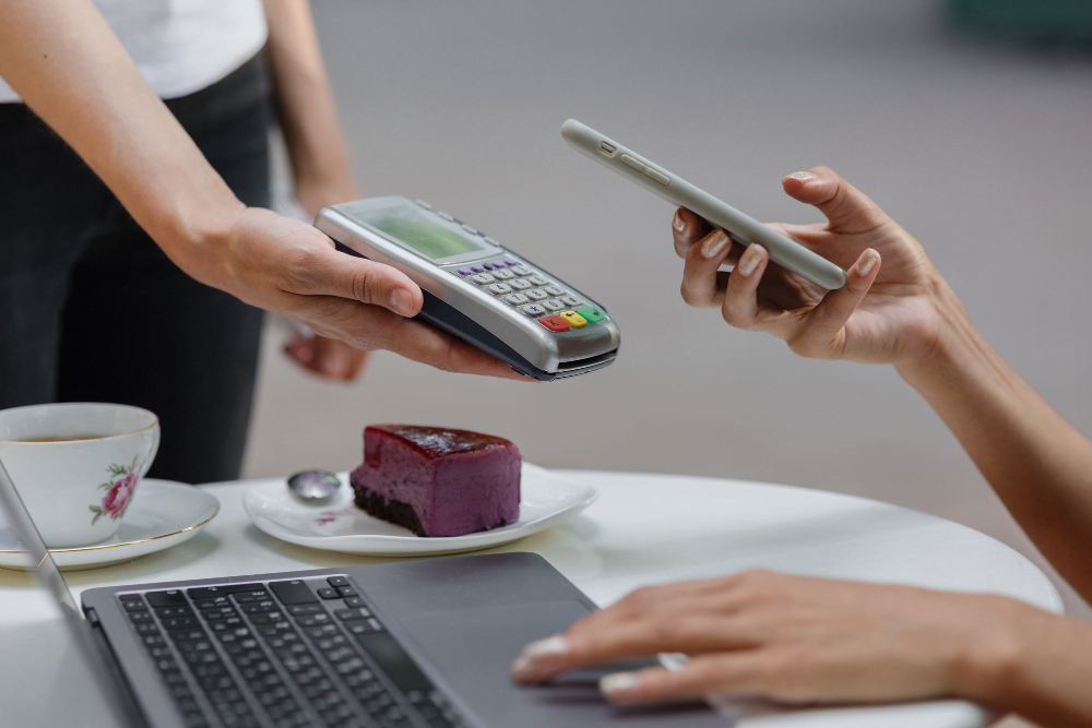 Como pagar por aproximação com o celular