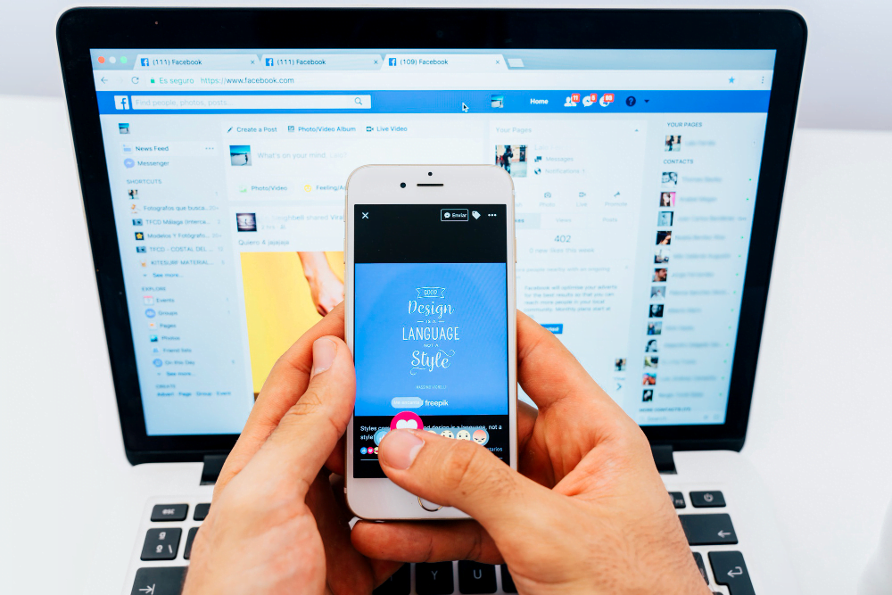 Vagas de emprego no Facebook