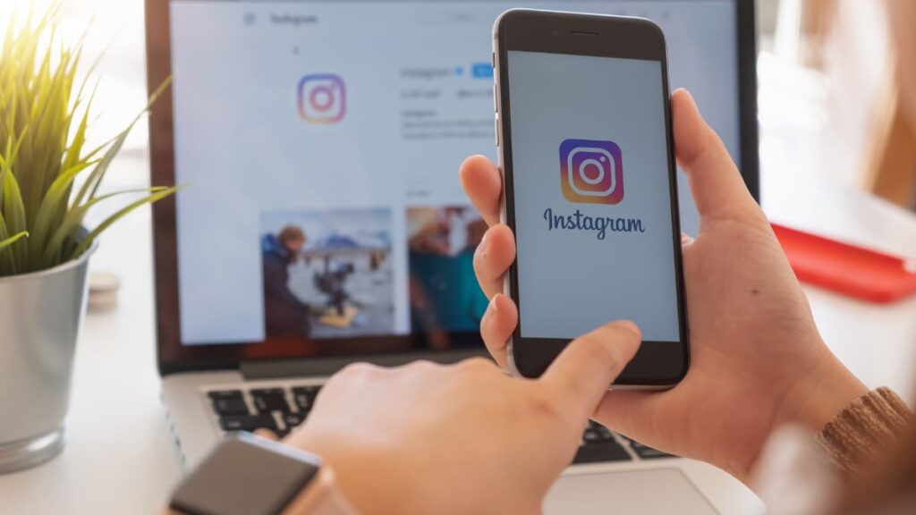 Instagram username history