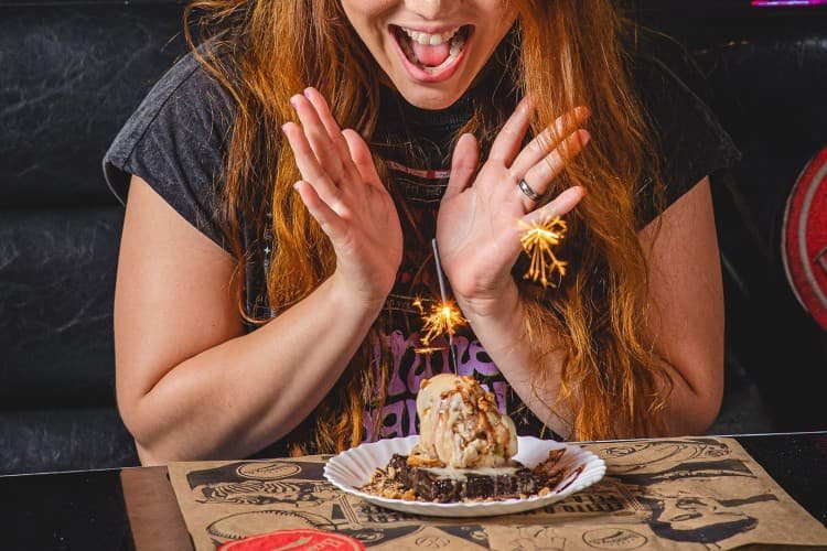 Brindes de aniversário: veja onde ganhar coisas grátis no seu aniversário 1 Brindes de aniversário