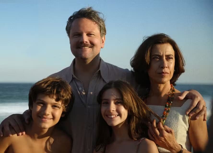 Sessão de Ainda Estou Aqui ao ar livre grátis no aniversário de São Paulo 2 Ainda Estou Aqui ao ar livre grátis