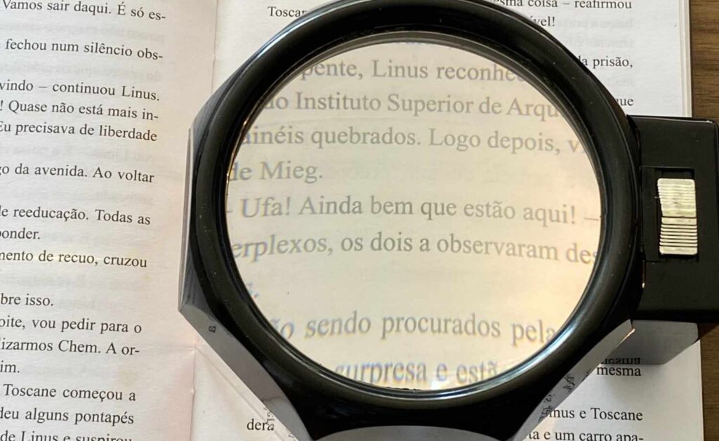 Lupa para leitura