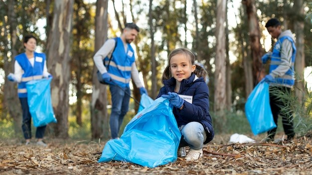Disaster Relief Coordination Apps: Supporting Communities in Crisis 1 Disaster Relief Coordination Apps