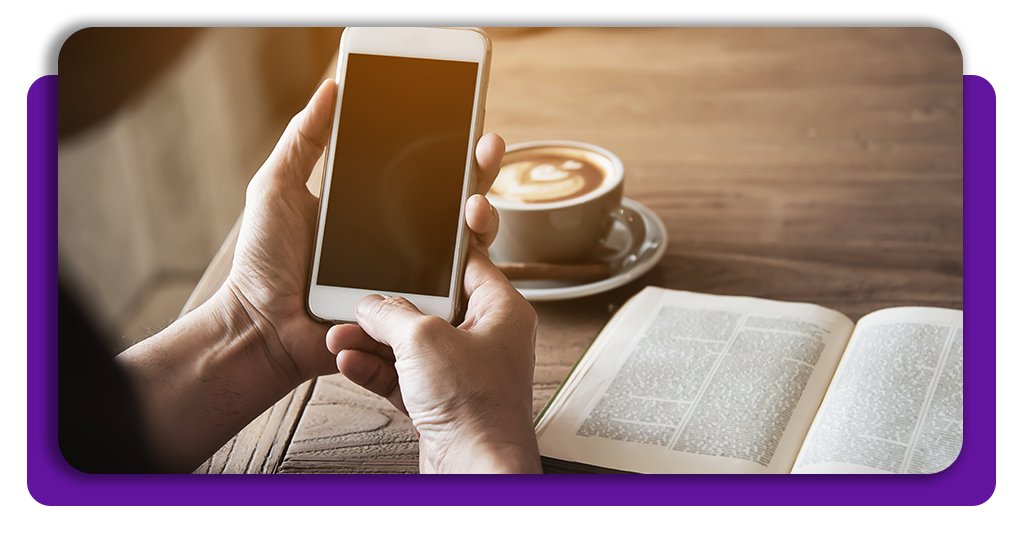 Entenda versículos difíceis da Bíblia com explicações em áudio e IA direto no celular. Estude com mais clareza e aprofunde suas orações com essa ferramenta.