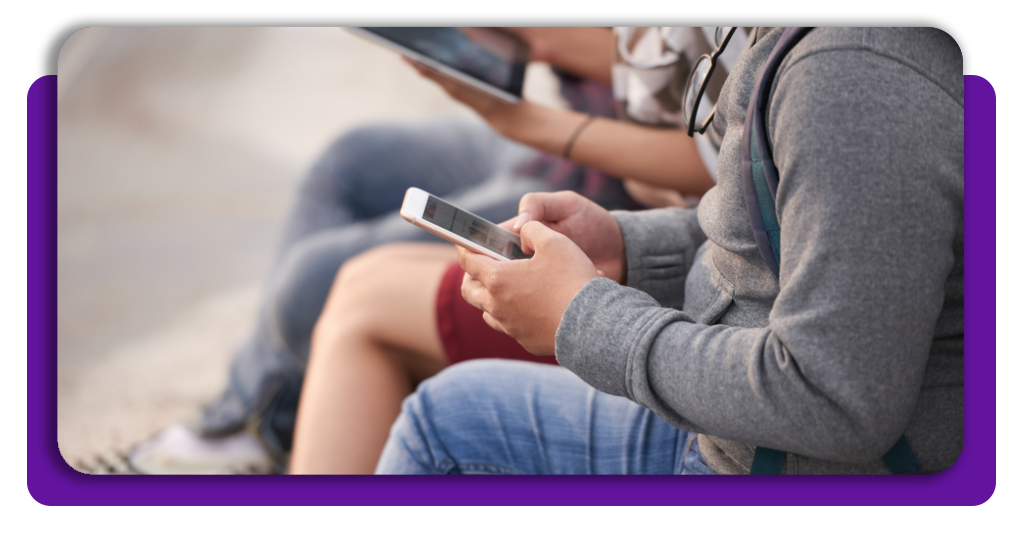 O governo entende que a comunicação digital é muito importante para estudantes, pois serve para estudos, atividades escolares e atualizações.