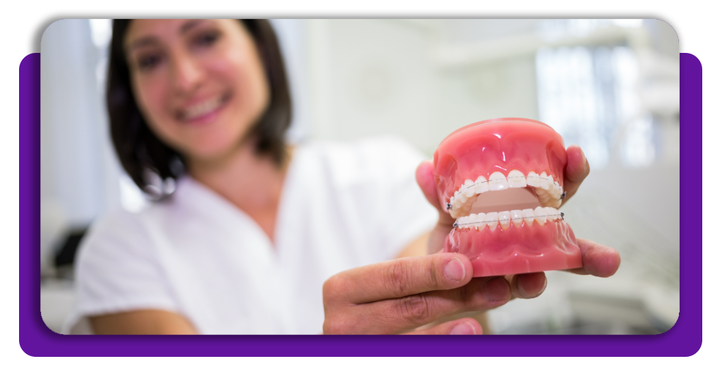 A solicitação da prótese dentária grátis pelo SUS começa na UBS, com avaliação do dentista da rede. Saiba mais sobre o tema agora mesmo.
